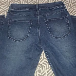 Apt 9 jeans straight leg size 6